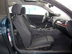 2014款 220i 2.0T 运动设计套装