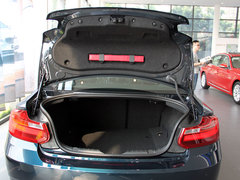 2014款 220i 2.0T 运动设计套装