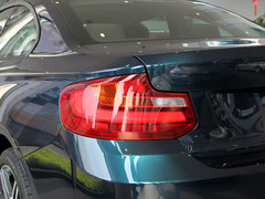 2014款 220i 2.0T 运动设计套装