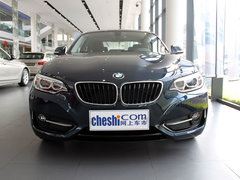 2014款 220i 2.0T 运动设计套装
