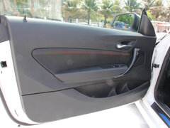 2014款 220i 2.0T 运动设计套装