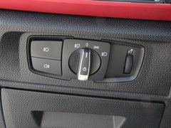 2014款 220i 2.0T 运动设计套装