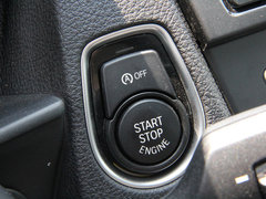 2014款 220i 2.0T 运动设计套装