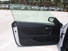 2014款 220i 2.0T 运动设计套装