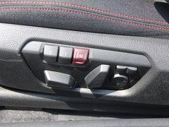 2014款 220i 2.0T 运动设计套装