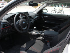 2014款 220i 2.0T 运动设计套装