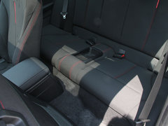 2014款 220i 2.0T 运动设计套装