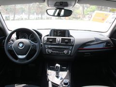 2014款 220i 2.0T 运动设计套装