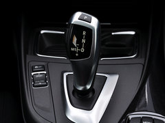 宝马2系（进口） 2014款 220i 2.0T 运动设计套装
