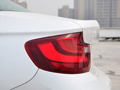 宝马2系（进口） 2014款 220i 2.0T 运动设计套装