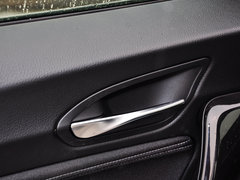 2014款 220i 2.0T 运动设计套装