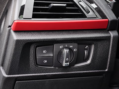 2014款 220i 2.0T 运动设计套装