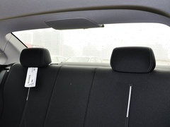 2014款 220i 2.0T 运动设计套装