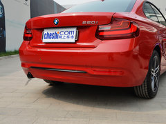 2014款 220i 2.0T 运动设计套装