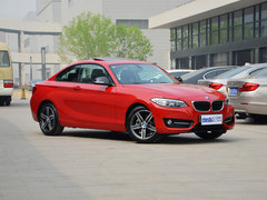 2014款 220i 2.0T 运动设计套装