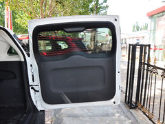 2014款 1.5L 手动 舒适型 5座