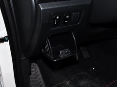 2014款 1.5L 手动 舒适型 5座