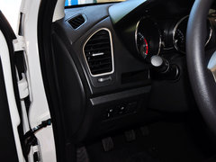 2014款 1.5L 手动 舒适型 5座