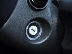 2014款 1.5L 手动 舒适型 5座