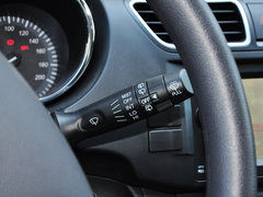 2014款 1.5L 手动 舒适型 5座