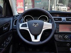 2014款 1.5L 手动 舒适型 5座