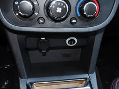 2014款 1.5L 手动 舒适型 5座