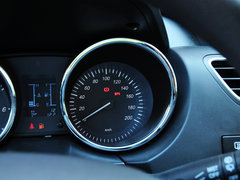 2014款 1.5L 手动 舒适型 5座