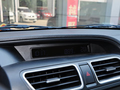 2014款 1.5L 手动 舒适型 5座