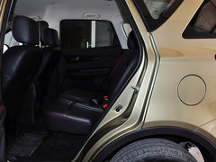 2014款 1.5L 手动 舒适型 5座