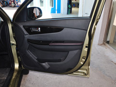 2014款 1.5L 手动 舒适型 5座
