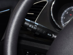 2014款 1.5L 手动 舒适型 5座