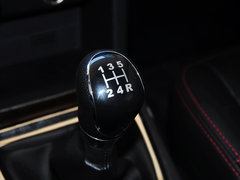 2014款 1.5L 手动 舒适型 5座