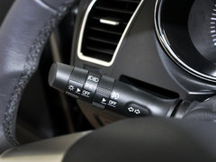 2014款 1.5L 手动 豪华型 5座