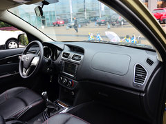 2014款 1.5L 手动 尊贵型 5座