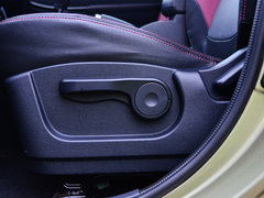 2014款 1.5L 手动 尊贵型 5座