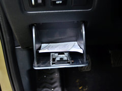 2014款 1.5L 手动 尊贵型 5座