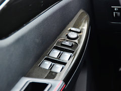 2014款 1.5L 手动 尊贵型 5座
