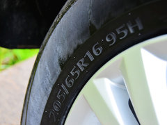 2014款 1.5L 手动 尊贵型 5座