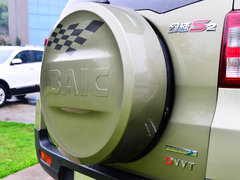 2014款 1.5L 手动 尊贵型 5座