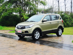 2014款 1.5L 手动 尊贵型 5座
