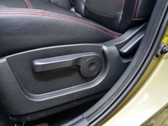 2014款 1.5L 手动 尊贵型 5座