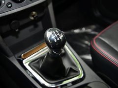 2014款 1.5L 手动 尊贵型 5座