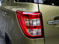 2014款 1.5L 手动 尊贵型 5座