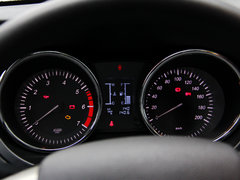 2014款 1.5L 手动 豪华型 7座