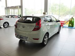 2014款 1.4L 自動 GLX