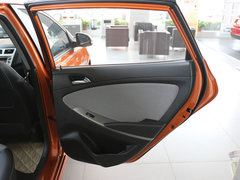 2014款 1.6L 自动 TOP
