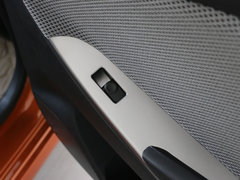 2014款 1.6L 自动 TOP