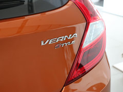 2014款 1.6L 自动 TOP