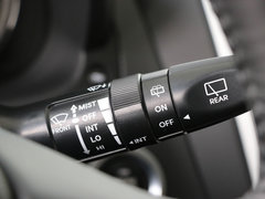 2014款 1.6L 自动 TOP