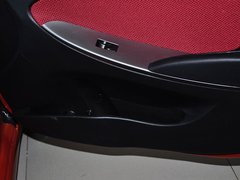 2014款 1.6L 自动 TOP